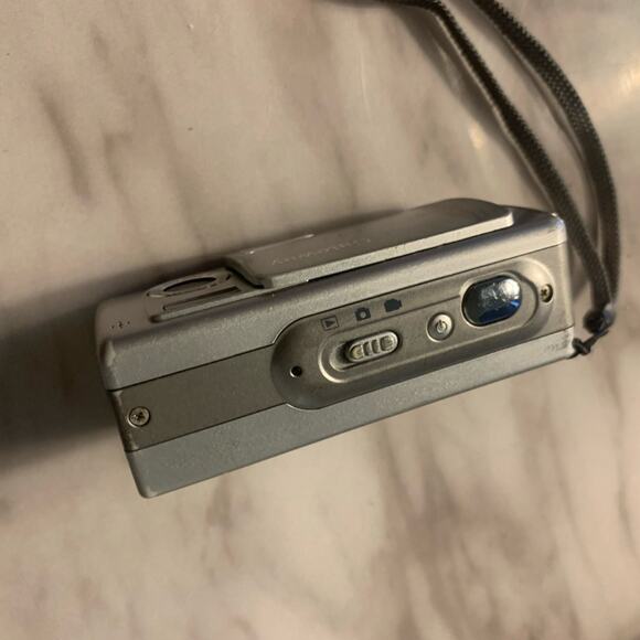 Gateway digital camera - Picture 2 of 4